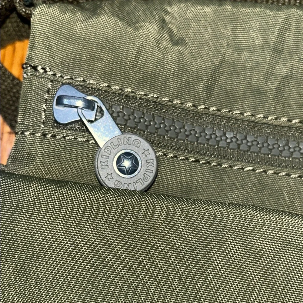 Kipling Olive Green Adjustable Crossbody Organizer Bag - Picture 11 of 15